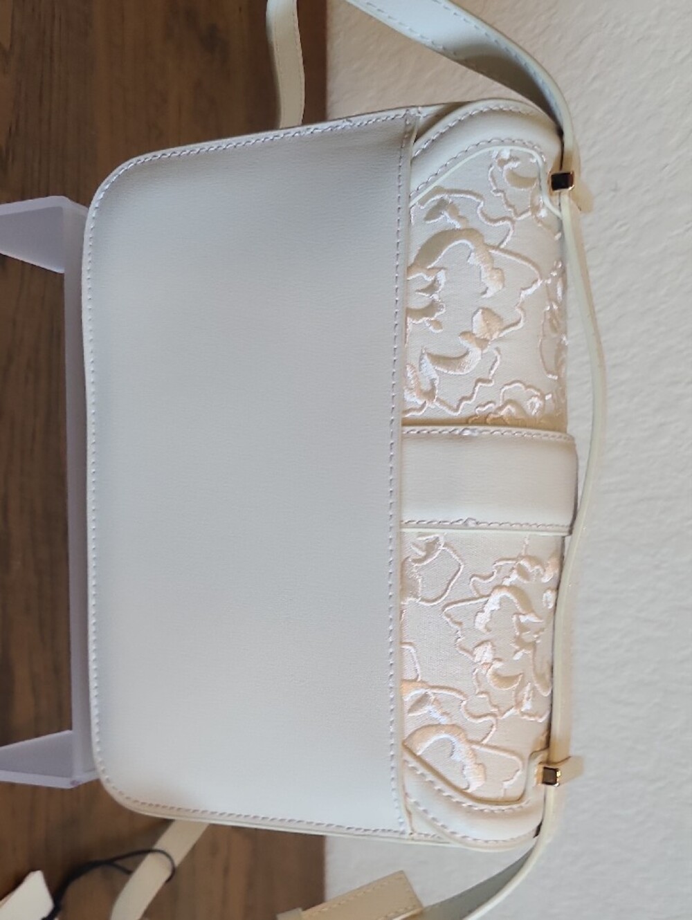 Ted Baker White Floral Embossed Crossbody Bag - Picture 8 of 8